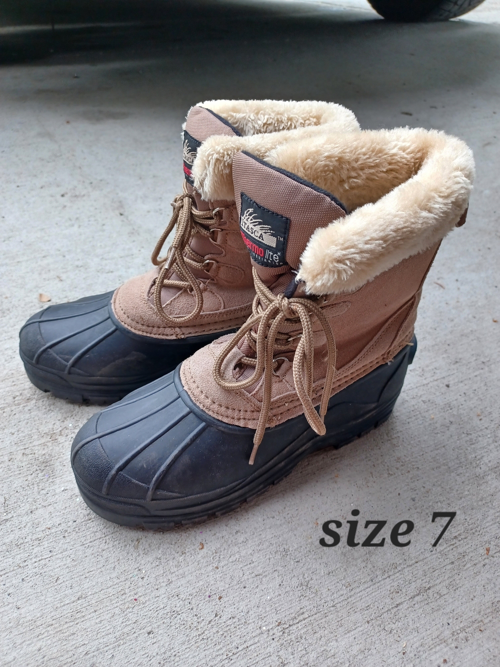 Winter Duck Boots with Faux-Fur Collar